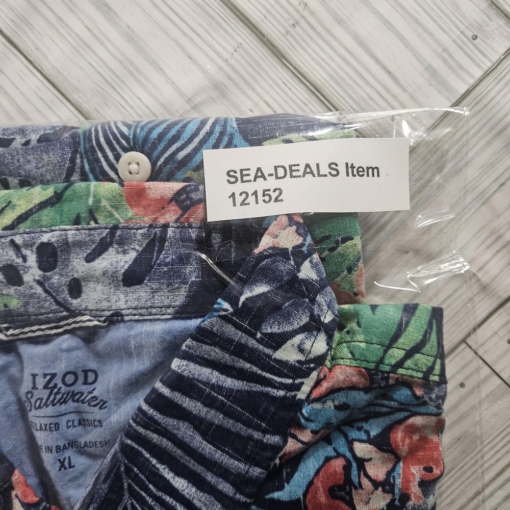 IZOD Saltwater Shirt Mens XL Blue Tropical Floral Short Sleeve Button Up Casual - Picture 4 of 4